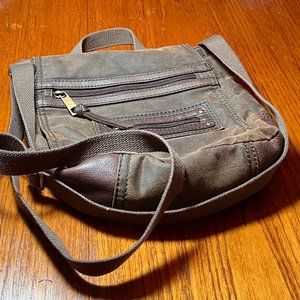 Black Rivet Crossbody brown bag distressed